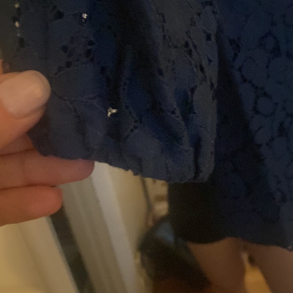 Moda International Navy Lace Blouse- size small - Picture 4 of 5